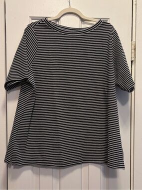 Joan Rivers 1x Black and White Striped Top